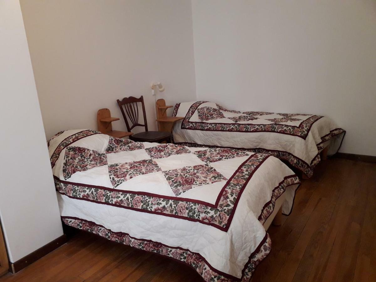 Auberge Du Prieure Saint-André-de-Rosans Rum bild
